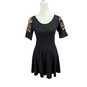 Free People Skater Dress Women’s XS Black Embroidered Y2K Mini Dress 90s look